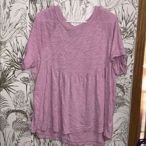 American Eagle Outfitters M Lavender Pink Rose Tee Short Sleeve Flowy Boho Top